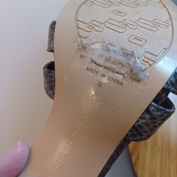 Bandolino Strappy Brown/Black Faux Snakeskin Open Toe 3.5" Heels size 6.5 M - Picture 10 of 11